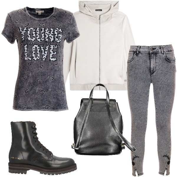 Outfit donna - ....a scuola. Stile Casual per Scuola/Università. Abbinamento con anfibi, t-shirt, jeans, felpe con cappuccio, zaini.