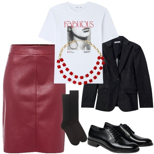 Outfit donna - Unconventional. Stile Trendy per Ufficio. Abbinamento con gonne longuette, t-shirt, blazer, collane, calzini, scarpe stringate.