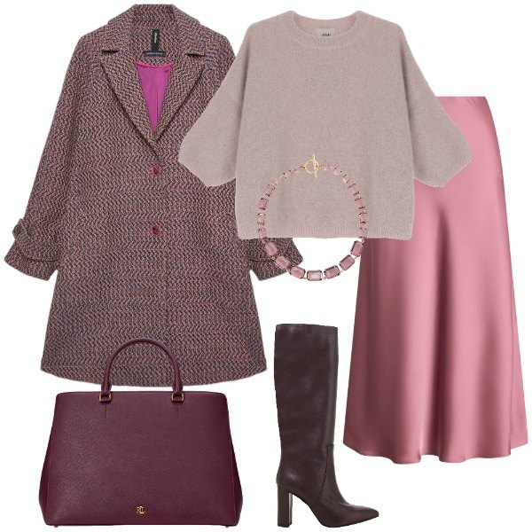 Outfit donna - Maglieria avvolgente romantico -Curvy. Stile Casual chic per Serata fuori. Abbinamento con pullovers, stivali, borse a mano, gonne, collane, cappotti.