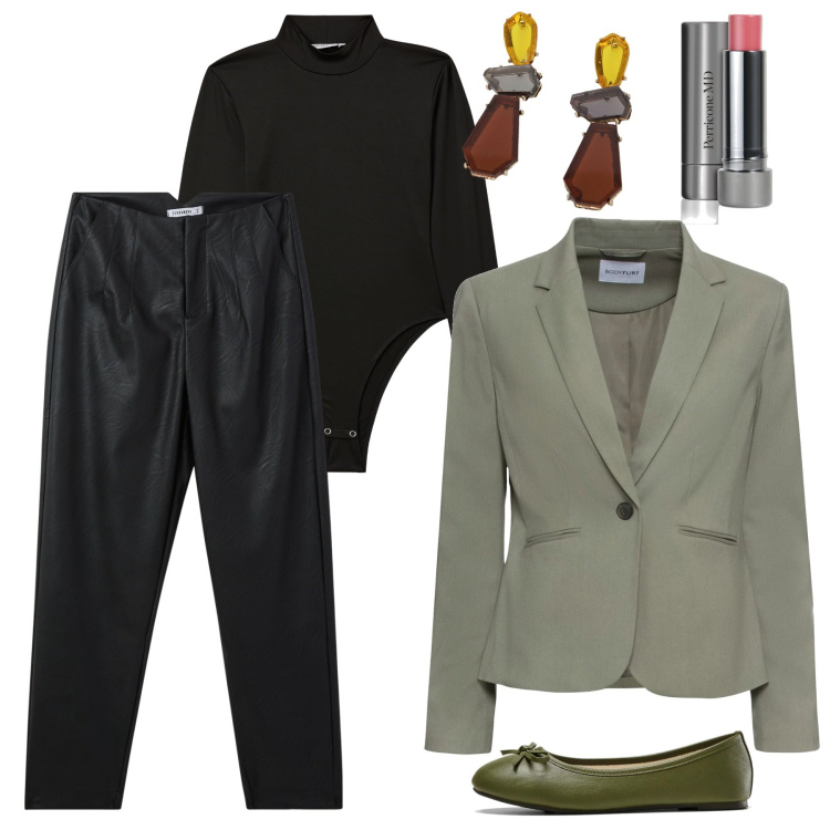 Outfit donna - Col blazer il pantalone in pelle!. Stile Casual per Tutti i giorni. Abbinamento con blazer, ballerine, blush, pantaloni chino, body, orecchini.
