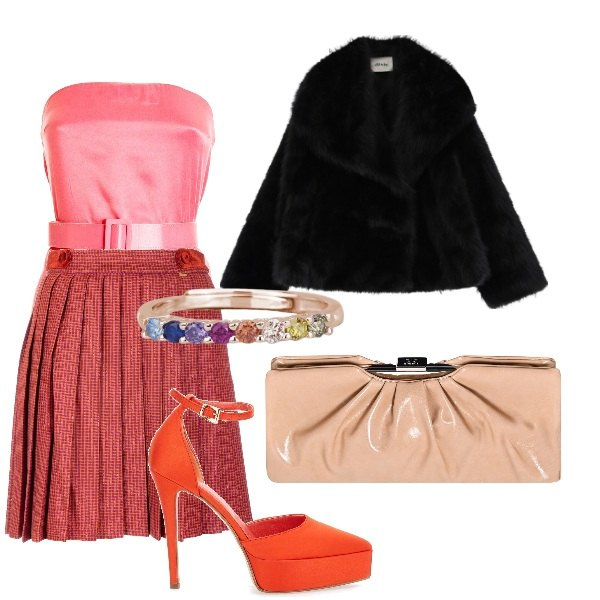Outfit donna - A Natale puoi.... Stile Trendy per Tutti i giorni. Abbinamento con anelli, pochette, gonne, top, ecopellicce, décolleté.