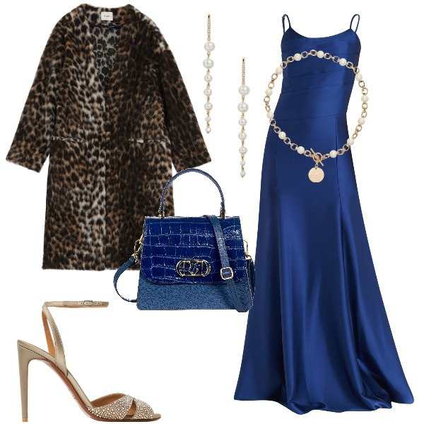 Outfit donna - Brilla a Capodanno. Stile Glamour per Serata fuori. Abbinamento con vestiti lunghi, borse a mano, cappotti, collane, sandali col tacco, orecchini.