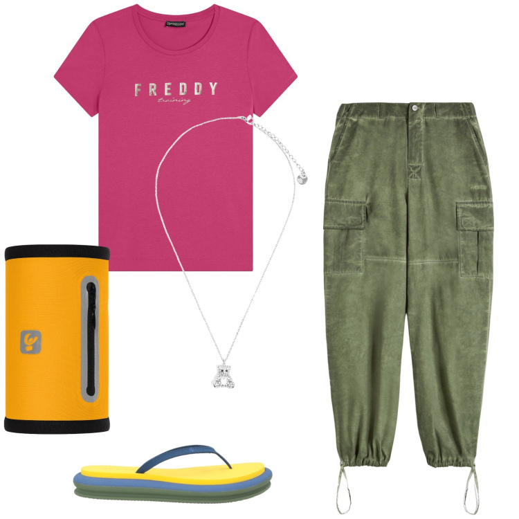 Outfit donna - Freddy at home. Stile Basic per Tutti i giorni. Abbinamento con infradito, pantaloni cargo, ciondoli, t-shirt, fasce per capelli.