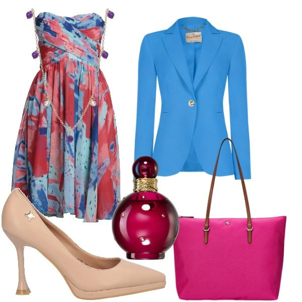 Outfit donna - L\'abito passpartout. Stile Trendy per Tutti i giorni. Abbinamento con décolleté, vestiti corti, profumi, collane, blazer, borse tote.