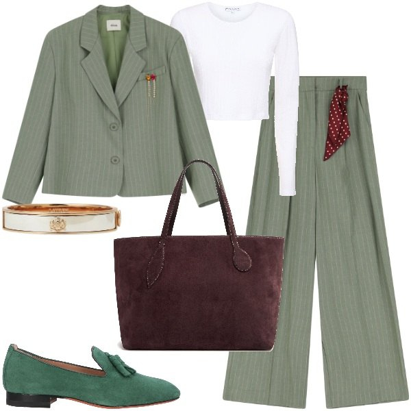 Outfit donna - Power suit. Stile Trendy per Ufficio. Abbinamento con mocassini, pantaloni a palazzo, blazer, braccialetti, top, shopping bag.