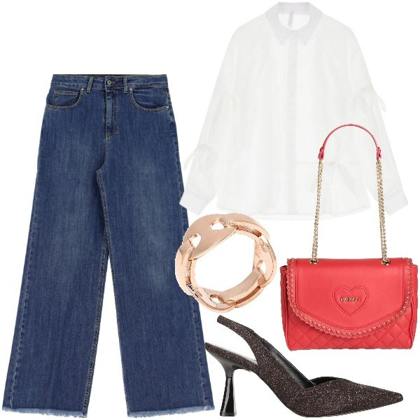 Outfit donna - Sling e denim. Stile Trendy per Serata fuori. Abbinamento con décolleté, borse a mano, anelli, camicie, jeans.