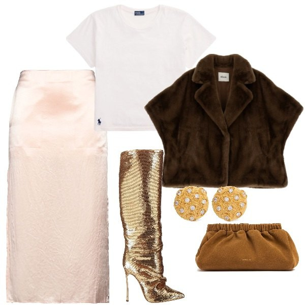Outfit donna - La T-shirt la sera. Stile Glamour per Serata fuori. Abbinamento con stivali, gonne longuette, blazer, t-shirt, pochette, orecchini.
