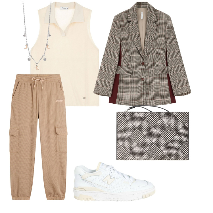 Outfit donna - Aperitivo. per Serata fuori. Abbinamento con sneakers, collane, top, blazer, pantaloni sportivi, pochette.