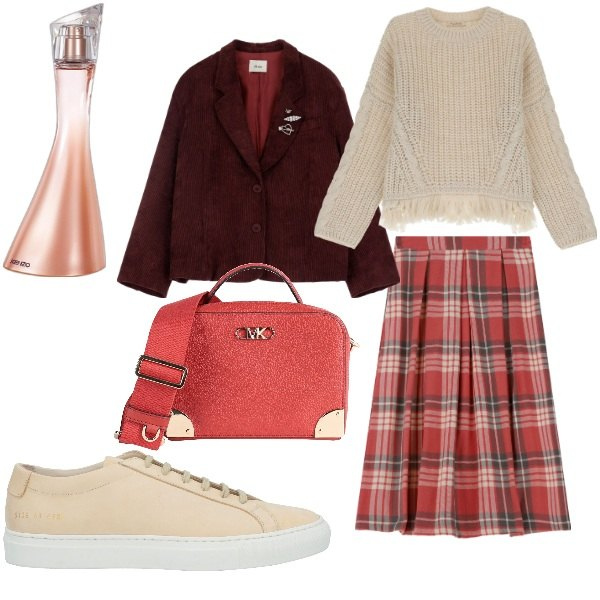 Outfit donna - A spasso per la città. Stile Casual chic per Tutti i giorni. Abbinamento con borse a tracolla, sneakers, profumi, maglieria, blazer, gonne longuette.