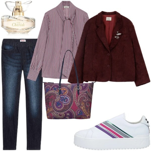 Outfit donna - A spasso per la città. Stile Casual chic per Tutti i giorni. Abbinamento con jeggings, sneakers, profumi, blazer, camicie, borse tote.