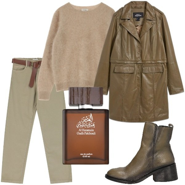 Outfit donna - A spasso per la città. Stile Casual chic per Tutti i giorni. Abbinamento con blazer, stivaletti, profumi, pantaloni, pullovers.