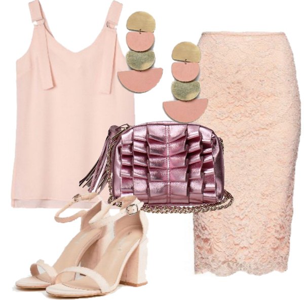 Outfit donna - Profumo di rosa. Stile Bon Ton per Serata fuori. Abbinamento con borsa a tracolla con frange rosa, gonna a matita con pizzo rosa, top spacchetti laterali con scollo rosa, sandali con tacco largo collo aperto pianta larga, orecchini pendenti con stampa.