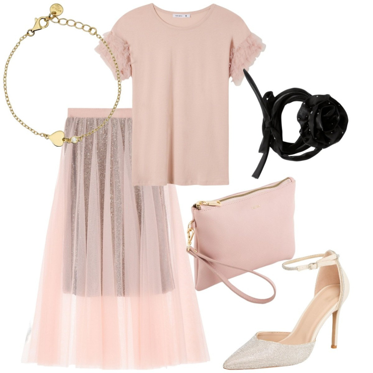 Outfit donna - Tulle e trasparenze. Stile Romantica per Cerimonia. Abbinamento con collane, décolleté, t-shirt, braccialetti, gonne lunghe, pochette.