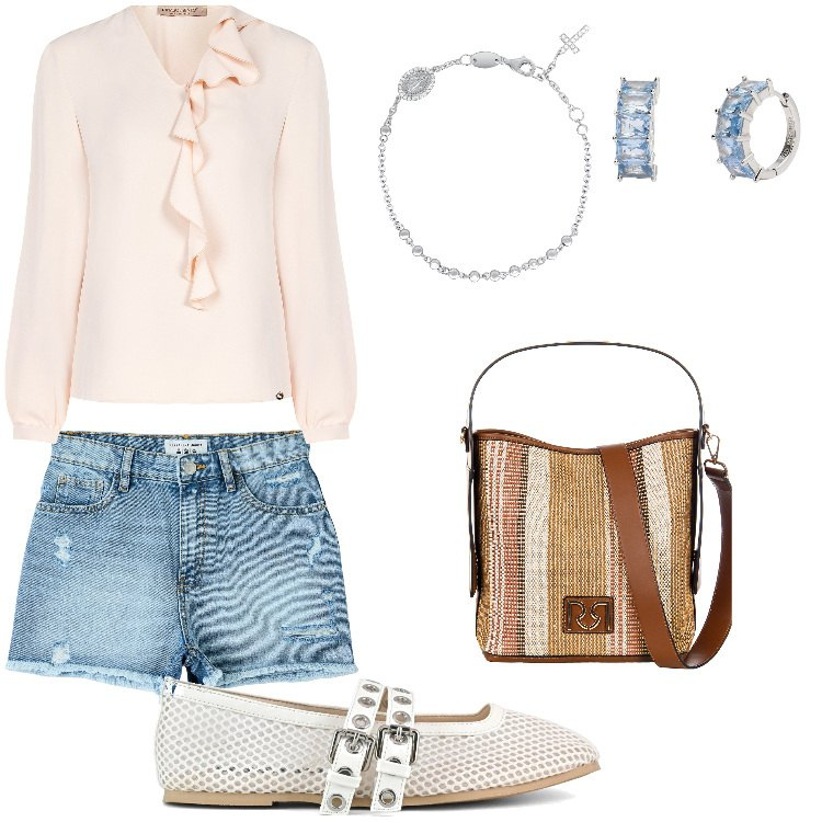 Outfit donna - Primavera light. Stile Boho per Tutti i giorni. Abbinamento con shorts, orecchini, braccialetti con ciondoli, bluse, borse a secchiello, ballerine.