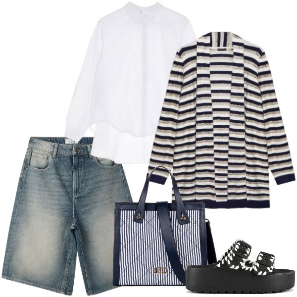 Outfit donna - Pantalone corto in denim. Stile Trendy per Tutti i giorni. Abbinamento con bermuda, shopping bag, camicie, cardigans, ciabatte.