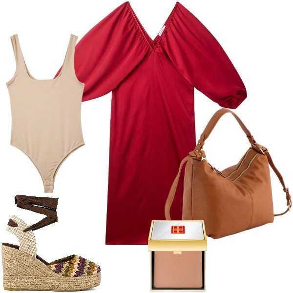 Outfit donna - Le maniche ampie. Stile Basic per Mare. Abbinamento con fondotinta, vestiti lunghi, body, sandali col tacco, borse a tracolla.