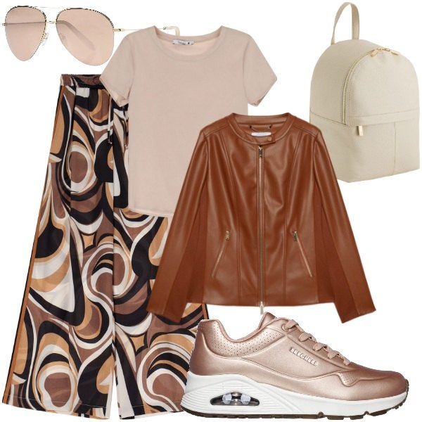 Outfit donna - pantaloni morbidi. Stile Casual chic per Tutti i giorni. Abbinamento con occhiali da sole, pantaloni, t-shirt, sneakers, blazer, zaini.