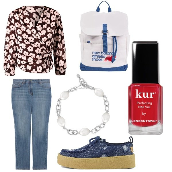 Outfit donna - Total look #2094637. Stile Casual per Tutti i giorni. Abbinamento con smalti, braccialetti, zaini, bluse, mocassini, jeans skinny.