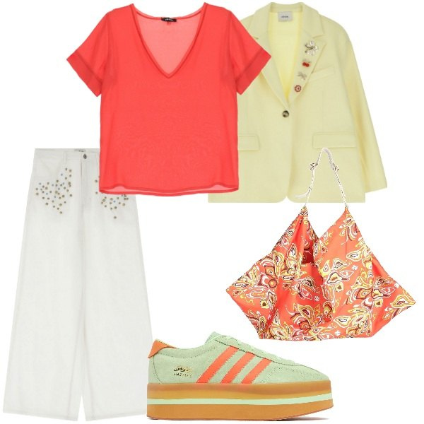 Outfit donna - Colori di Aprile. Stile Casual per Tutti i giorni. Abbinamento con borse a spalla, t-shirt, jeans, blazer, sneakers.