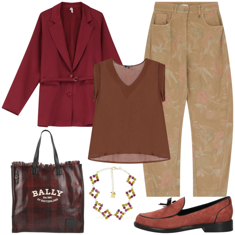 Outfit donna - Total look. Stile Casual chic per Tutti i giorni. Abbinamento con borse a mano, mocassini, blazer, pantaloni, top, collane.