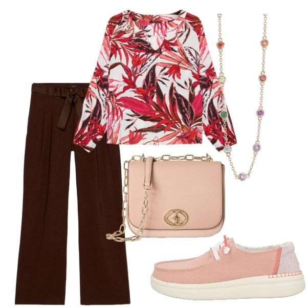 Outfit donna - Passeggiando al parco. Stile Casual chic per Tutti i giorni. Abbinamento con scarpe stringate, collane, bluse, pantaloni a palazzo, borse a tracolla.
