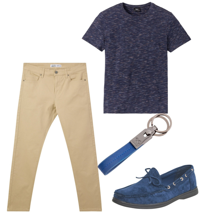 Outfit uomo - Total look. Stile Casual per Tutti i giorni. Abbinamento con t-shirt, scarpe stringate, pantaloni skinny, portachiavi.