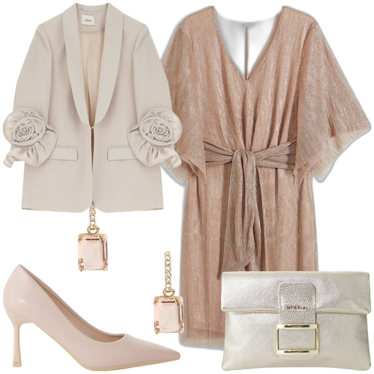 Outfit donna - Delicata in cipria e oro. Stile Casual chic per Cerimonia. Abbinamento con vestiti, décolleté, pochette, blazer, orecchini.