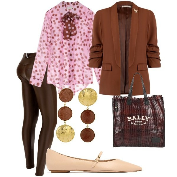 Outfit donna - La camicia a pois. Stile Casual chic per Serata fuori. Abbinamento con borse a mano, blazer, pantaloni skinny, camicie, orecchini, ballerine.
