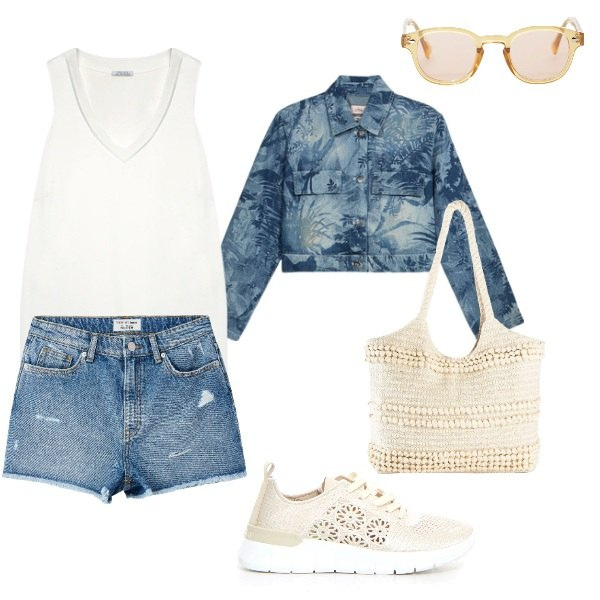 Outfit donna - il giubbino di jeans. Stile Urban per Mare. Abbinamento con shopping bag, shorts, occhiali da sole, top, blazer, sneakers.