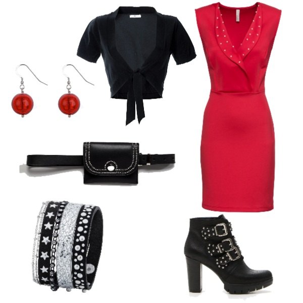 Outfit donna - Natale chic rock. Abbinamento con vestito con scollo, vestiti, bracciale con strass glitter nero, stivaletti, orecchini in argento 925, pantalone corto con cintura e stampa con fibbia lunghezza regolabile nero.