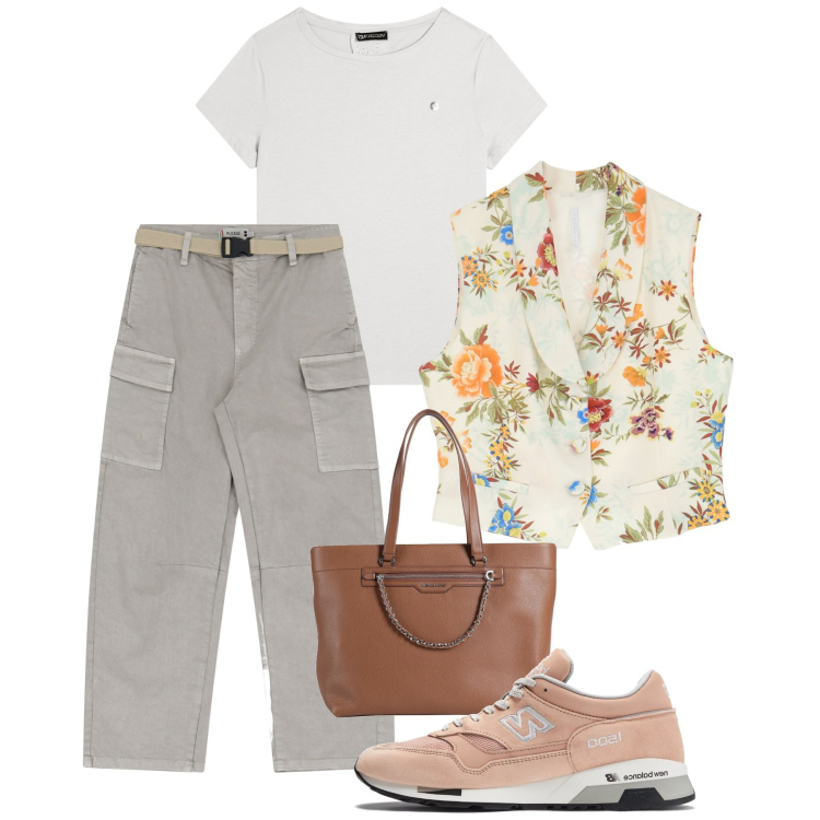 Outfit donna - Shopping. Stile Basic per Tutti i giorni. Abbinamento con borse a spalla, sneakers, pantaloni chino, gilet, t-shirt.