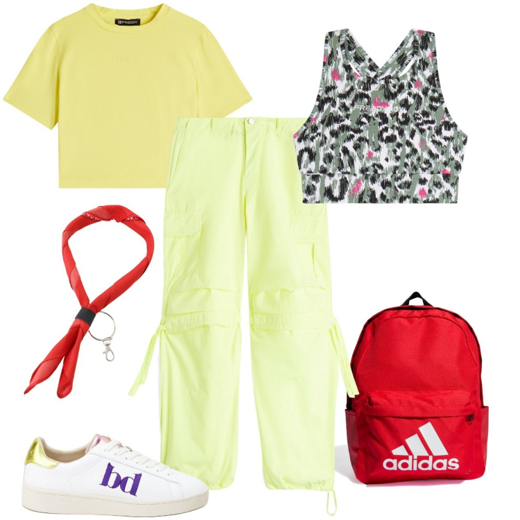 Outfit donna - Total look #2177904. Stile Sporty chic per Sport. Abbinamento con pantaloni cargo, t-shirt, reggiseni, sneakers, foulard, borse sportive.