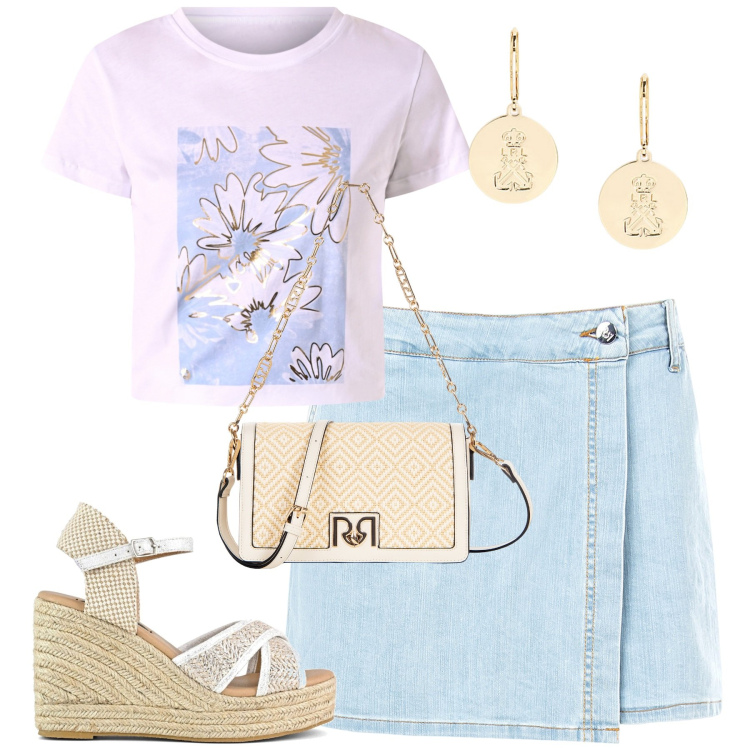 Outfit donna - City. Stile Casual chic per Tutti i giorni. Abbinamento con minigonne, t-shirt, borse a tracolla, orecchini, zeppe.