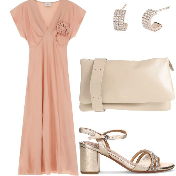 Outfit donna - Cerimonia tra intimi. Stile Glamour per Serata fuori. Abbinamento con borse a tracolla, orecchini, vestiti, sandali in pelle.