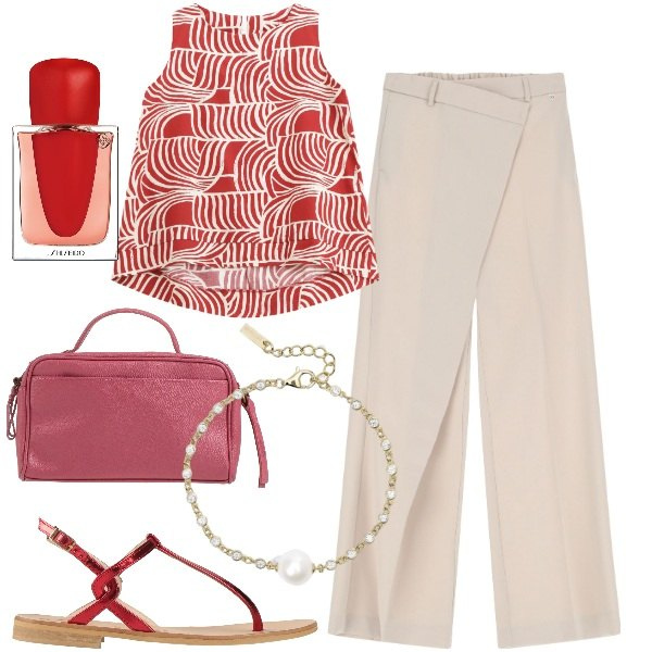 Outfit donna - La comodità del sandalo flat. Stile Chic per Ufficio. Abbinamento con infradito, borse a mano, profumi, braccialetti, pantaloni, top.