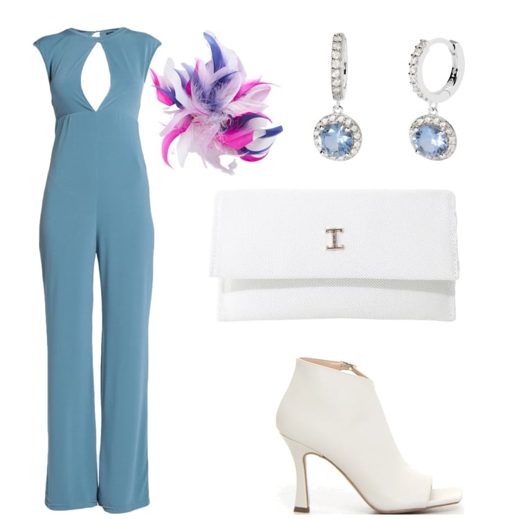 Outfit donna - Tuta azzurra per la sera. Stile Casual per Serata fuori. Abbinamento con tute, orecchini, borse a tracolla, sandali col tacco, accessori per capelli.