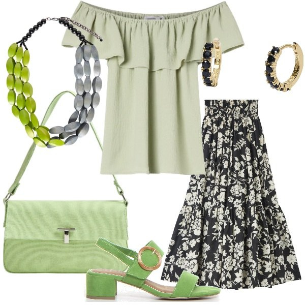 Outfit donna - Donna Curvy Sensuale e raffinata. Stile Casual chic per Serata fuori. Abbinamento con gonne lunghe, bluse, borse a spalla, orecchini, collane, sandali col tacco.