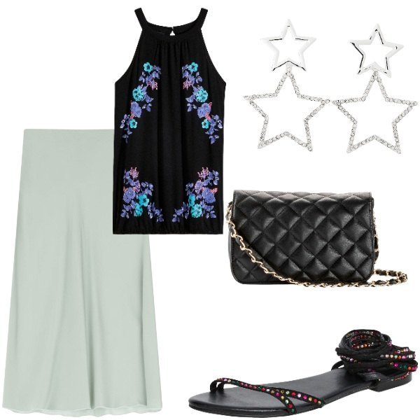 Outfit donna - Serata tra amici. Stile Casual per Serata fuori. Abbinamento con top, borse a tracolla, sandali alla schiava, orecchini, gonne lunghe.