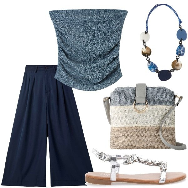 Outfit donna - Le serate di Luglio. Stile Casual chic per Serata fuori. Abbinamento con borse a tracolla, pantaloni, top, sandali gioiello, collane.