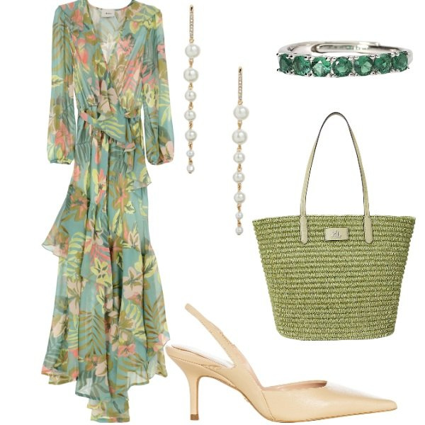 Outfit donna - A cena fuori. Stile Glamour per Serata fuori. Abbinamento con vestiti lunghi, anelli, décolleté, orecchini, borse tote.