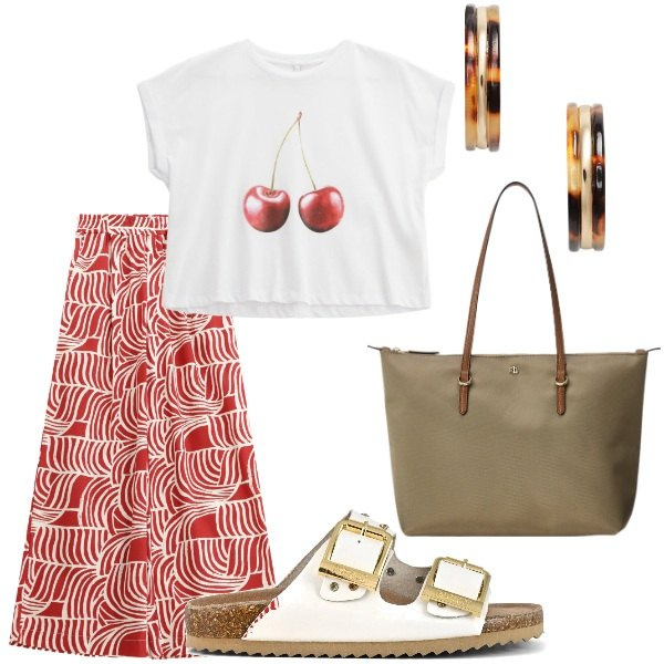 Outfit donna - Le serate di Luglio. Stile Casual per Tutti i giorni. Abbinamento con pantaloni, t-shirt, borse tote, orecchini, sandali.