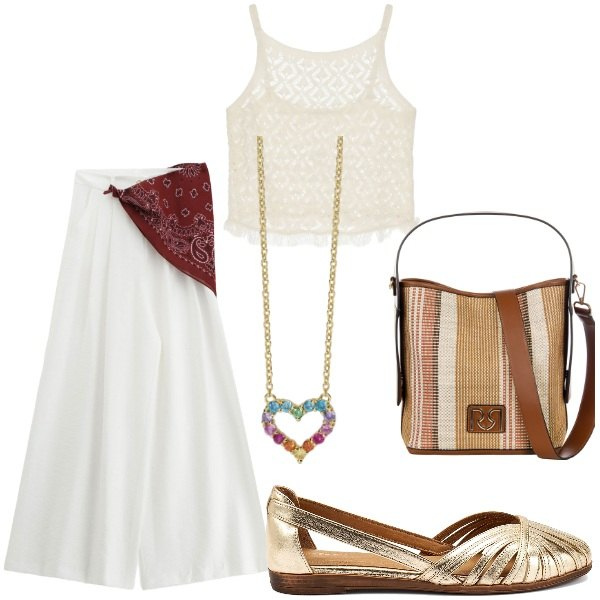 Outfit donna - Le serate di Luglio. Stile Casual chic per Tutti i giorni. Abbinamento con pantaloni, top, collane, borse a secchiello, ballerine.