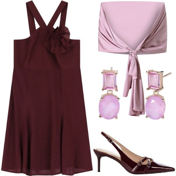 Outfit donna - Compleanno a sopresa. Stile Glamour per Serata fuori. Abbinamento con orecchini, scialli, décolleté, vestiti asimmetrici.