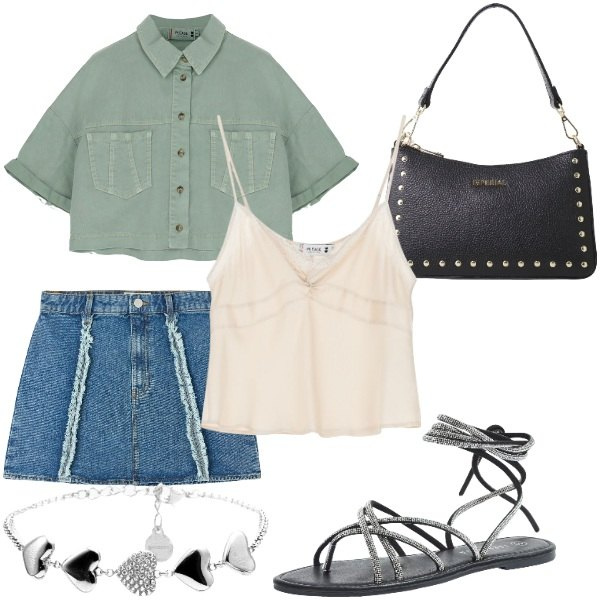 Outfit donna - Serata tra amici. Stile Casual per Serata fuori. Abbinamento con minigonne, sandali alla schiava, cappotti, top, borse a spalla, braccialetti.