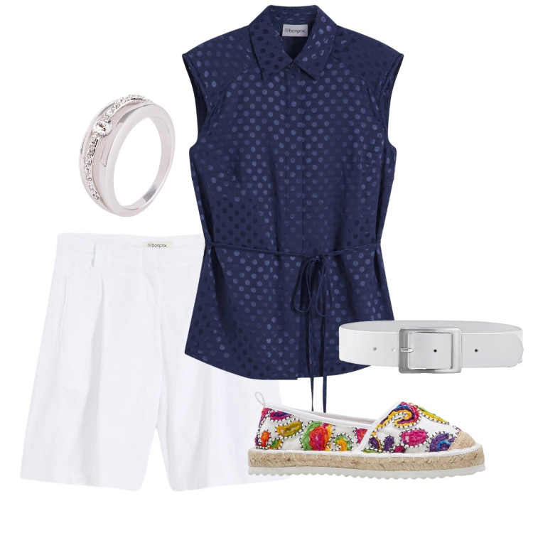 Outfit donna - Aperitivo Easy. Stile Casual per Serata fuori. Abbinamento con shorts, espadrillas, anelli, cinture, bluse.