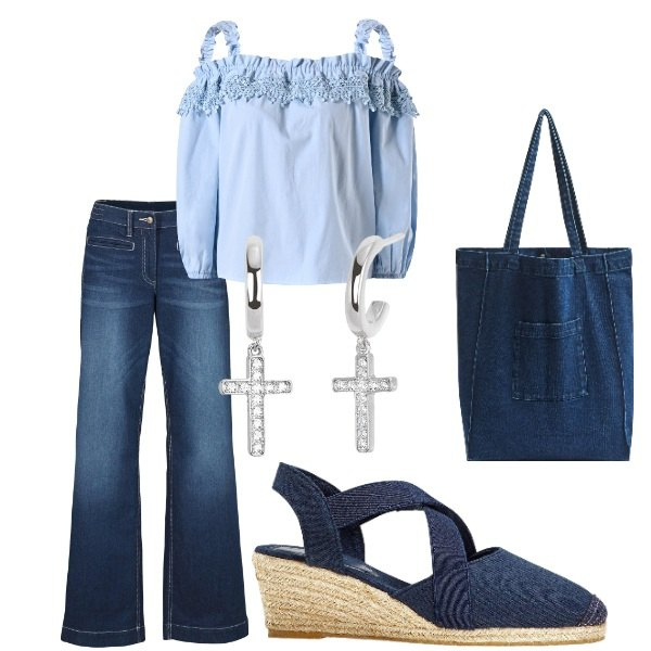 Outfit donna - Le serate di Luglio. Stile Casual chic per Tutti i giorni. Abbinamento con sandali col tacco, jeans, shopping bag, orecchini, bluse.