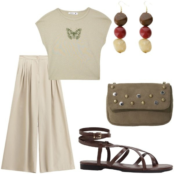 Outfit donna - Le serate di Luglio. Stile Casual per Tutti i giorni. Abbinamento con sandali, t-shirt, pantaloni a palazzo, borse a tracolla, orecchini.