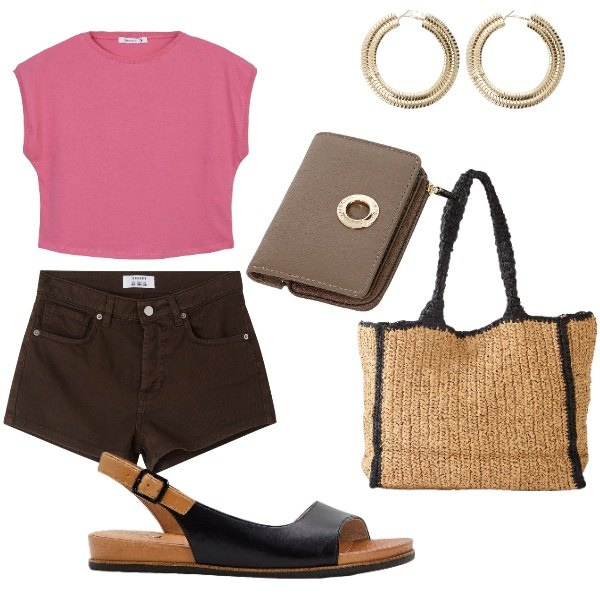 Outfit donna - Outifit di luglio. Stile Casual per Tutti i giorni. Abbinamento con shopping bag, sandali, t-shirt, shorts, portafogli, orecchini.