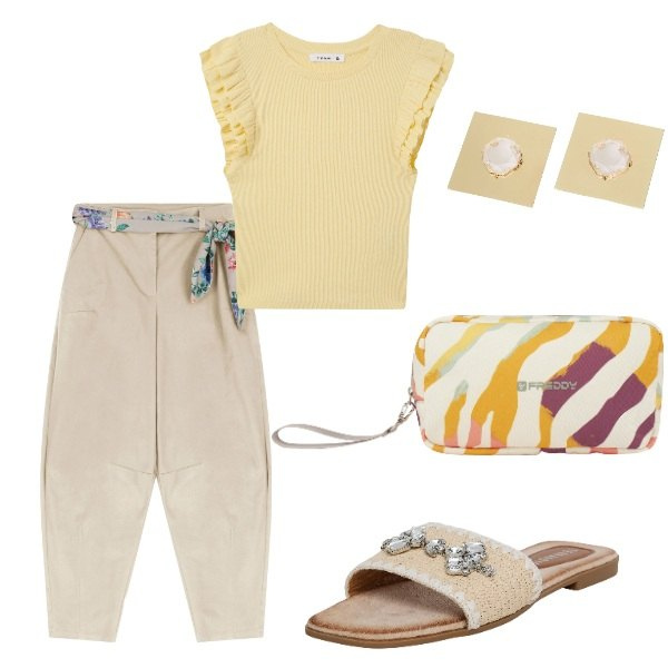 Outfit donna - Outifit di luglio. Stile Casual per Tutti i giorni. Abbinamento con t-shirt, ciabatte, pantaloni, valigie, orecchini.
