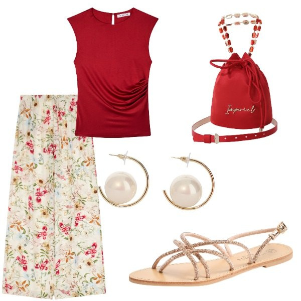 Outfit donna - Outifit di luglio. Stile Casual per Tutti i giorni. Abbinamento con t-shirt, sandali, borse a secchiello, pantaloni a palazzo, orecchini.